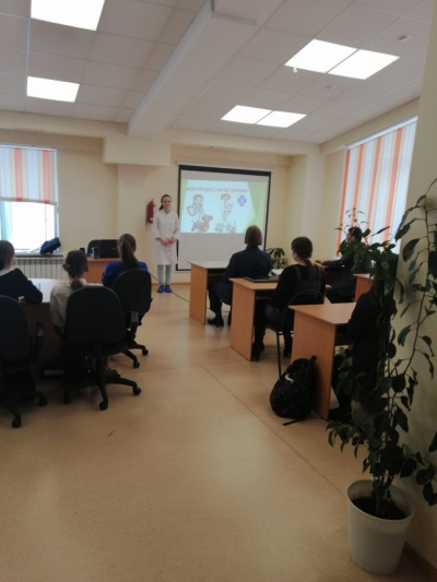Куйтунские ветспециалисты провели лекции для школьников в День студента